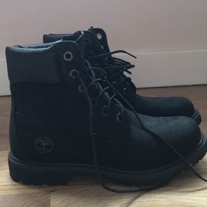 women’s timberland black boots